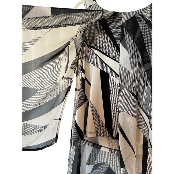Dressbarn Geometric Abstract High Low Sleeveless Blouse Black White XL - Picture 4 of 10